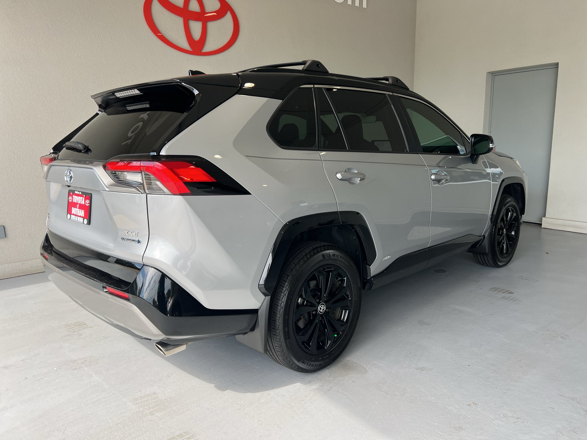 2024 Toyota RAV4 Hybrid Hybrid XSE