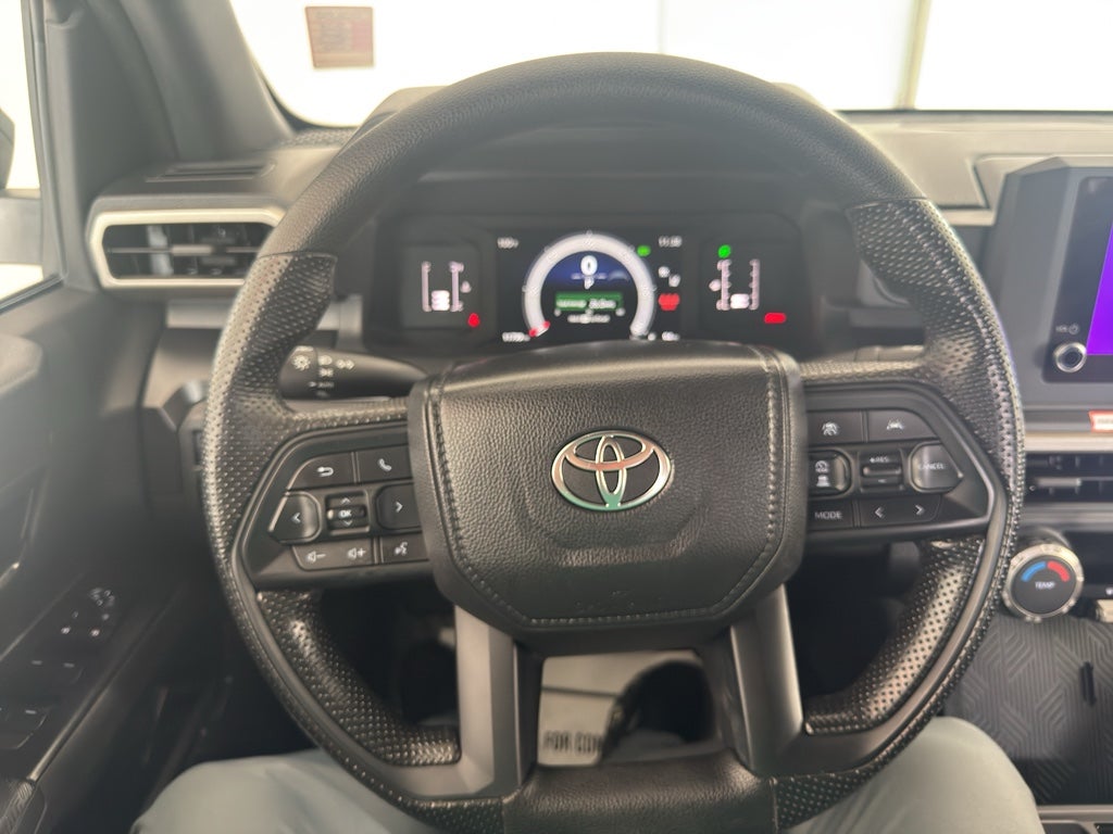 2025 Toyota Tacoma SR
