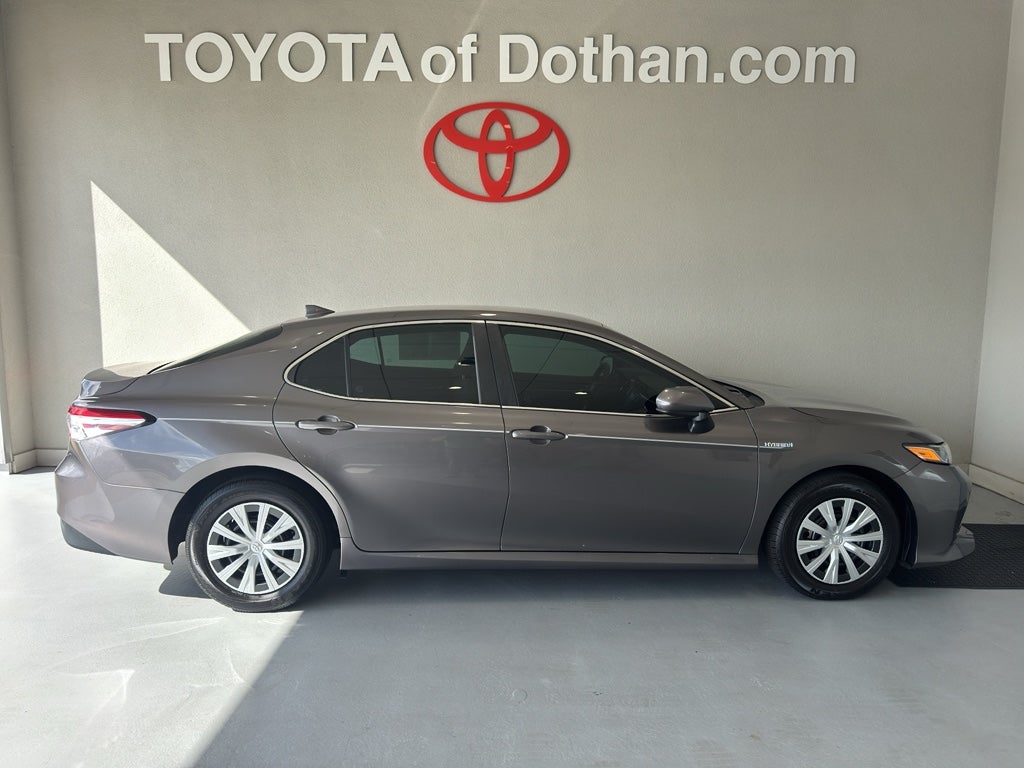 2020 Toyota Camry Hybrid LE