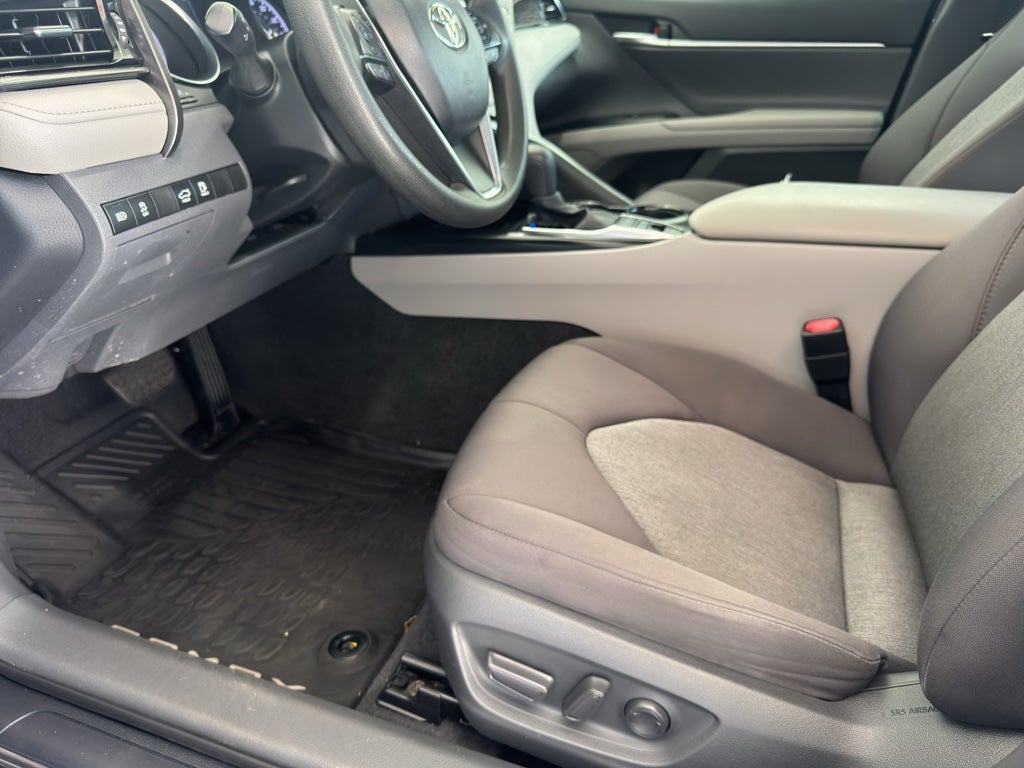 2020 Toyota Camry Hybrid LE