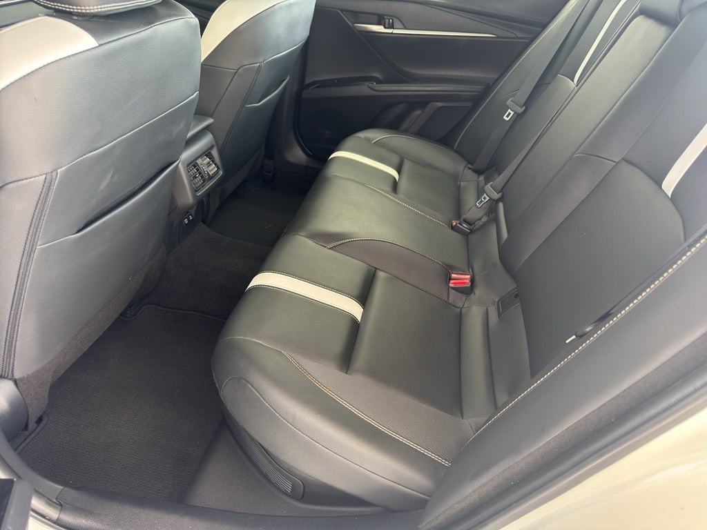 2025 Toyota Camry Hybrid SE
