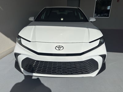 2025 Toyota Camry Hybrid SE