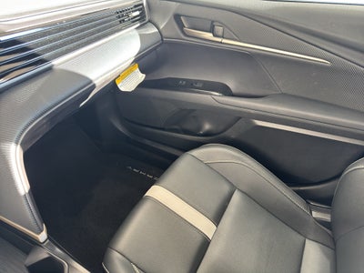 2025 Toyota Camry Hybrid SE
