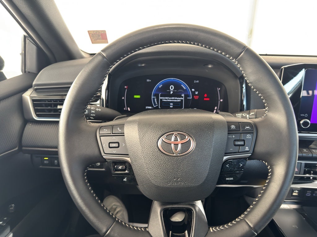2025 Toyota Camry Hybrid SE