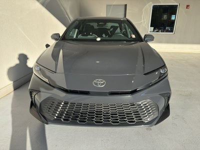 2025 Toyota Camry Hybrid SE