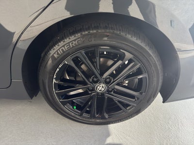 2025 Toyota Camry Hybrid SE