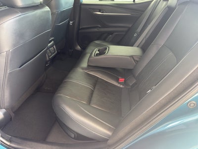 2025 Toyota Camry Hybrid XSE