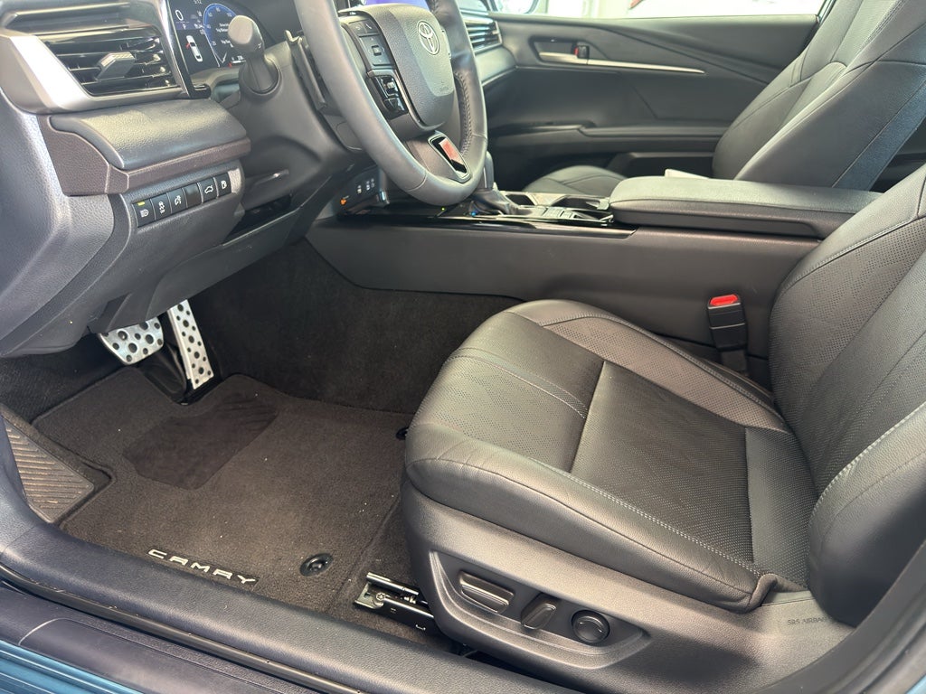 2025 Toyota Camry Hybrid XSE