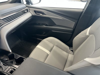 2025 Toyota Camry Hybrid SE