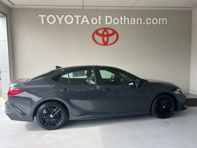 2025 Toyota Camry Hybrid SE