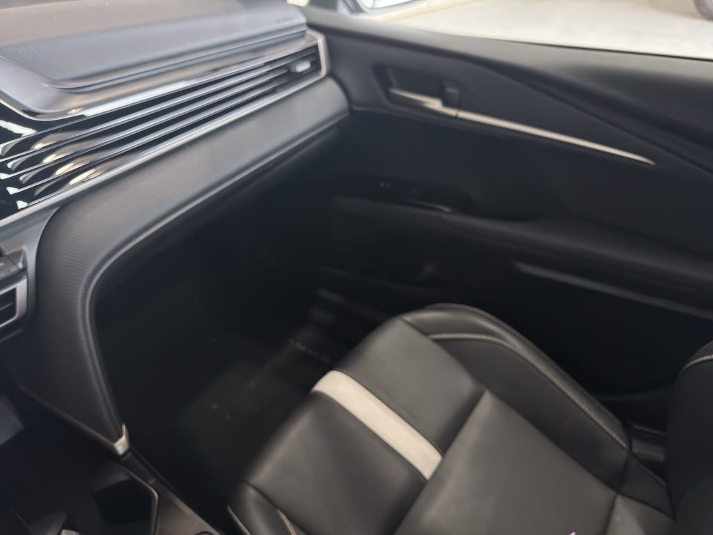 2025 Toyota Camry Hybrid SE