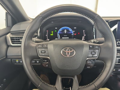 2025 Toyota Camry Hybrid SE