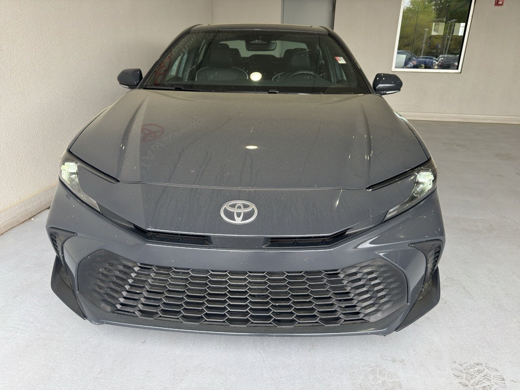 2025 Toyota Camry Hybrid SE