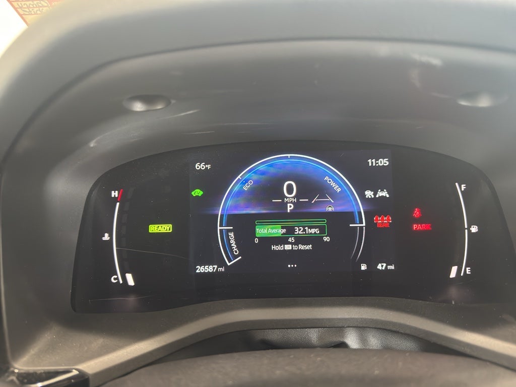 2025 Toyota Camry Hybrid SE