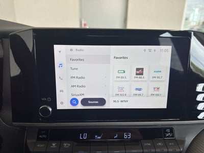 2025 Toyota Camry Hybrid SE