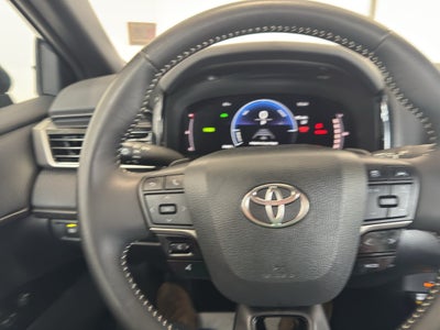 2025 Toyota Camry Hybrid SE