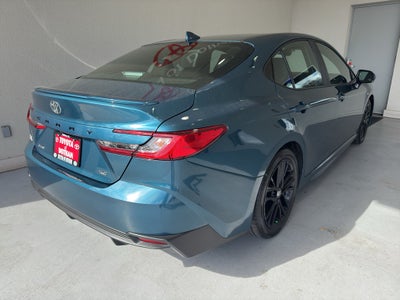 2025 Toyota Camry Hybrid SE