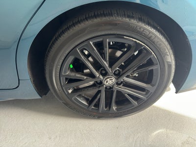 2025 Toyota Camry Hybrid SE