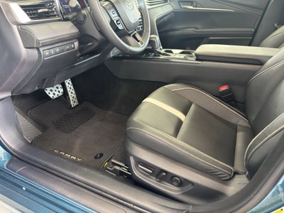 2025 Toyota Camry Hybrid SE