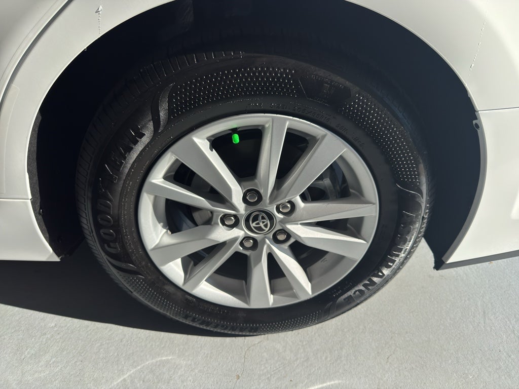 2026 Toyota Camry Hybrid LE