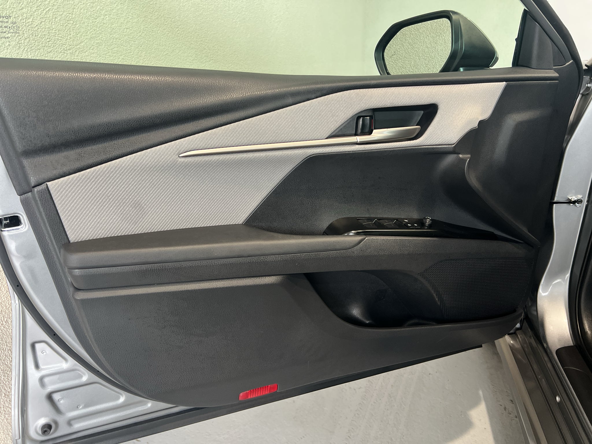 2026 Toyota Camry Hybrid SE