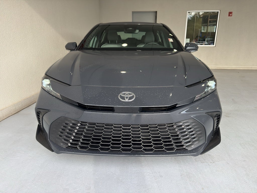 2026 Toyota Camry Hybrid SE