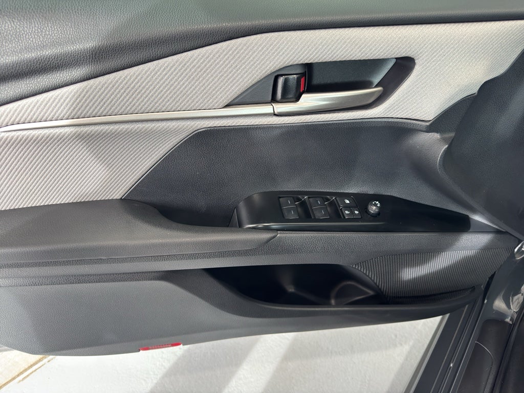 2026 Toyota Camry Hybrid SE