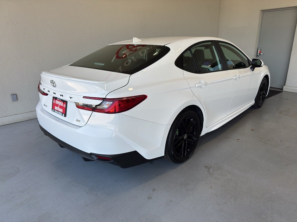 2025 Toyota Camry Hybrid SE