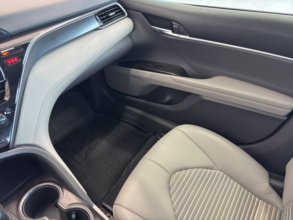2022 Toyota Camry Hybrid Hybrid SE