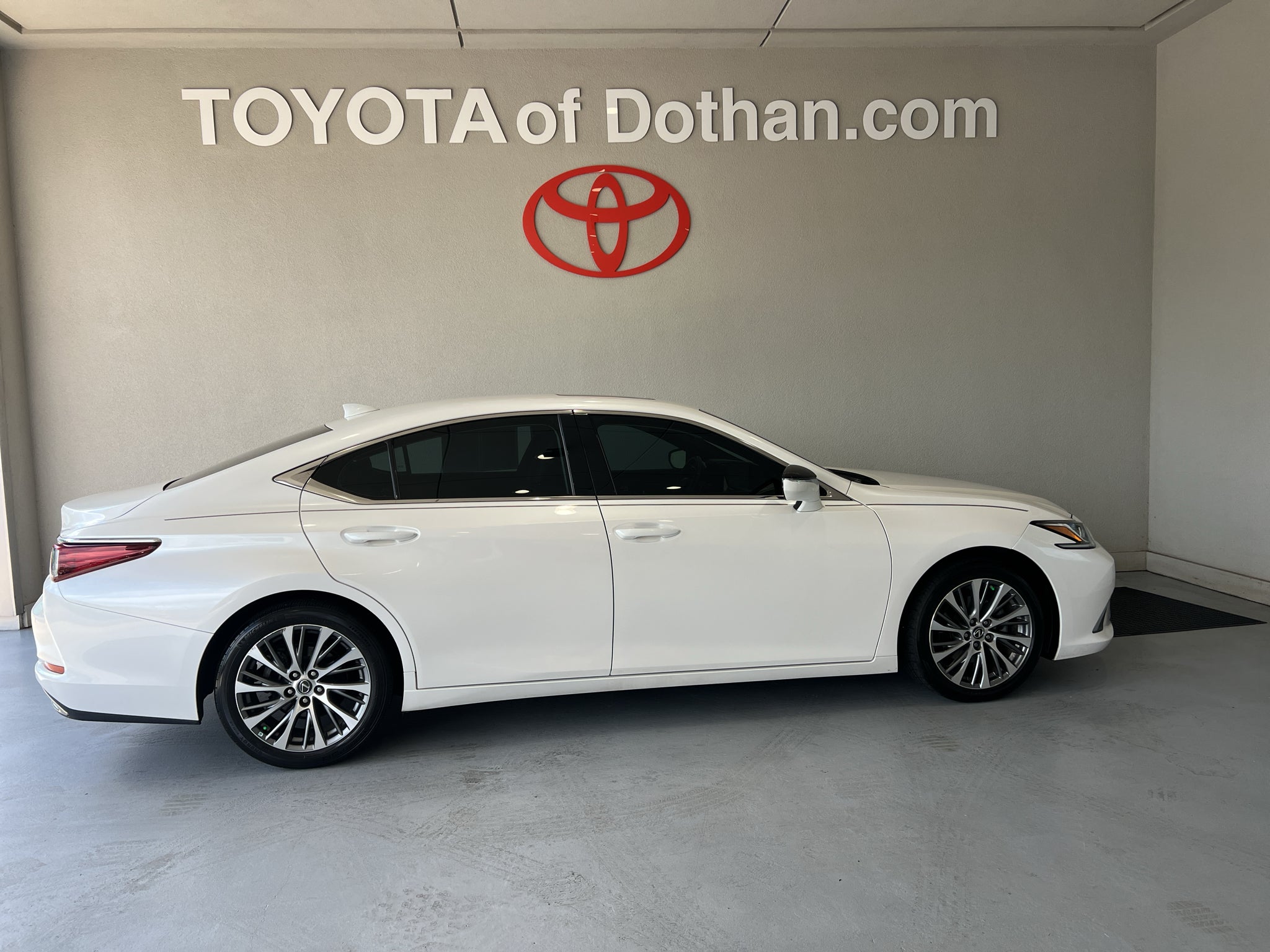 2020 Lexus ES 350 Luxury