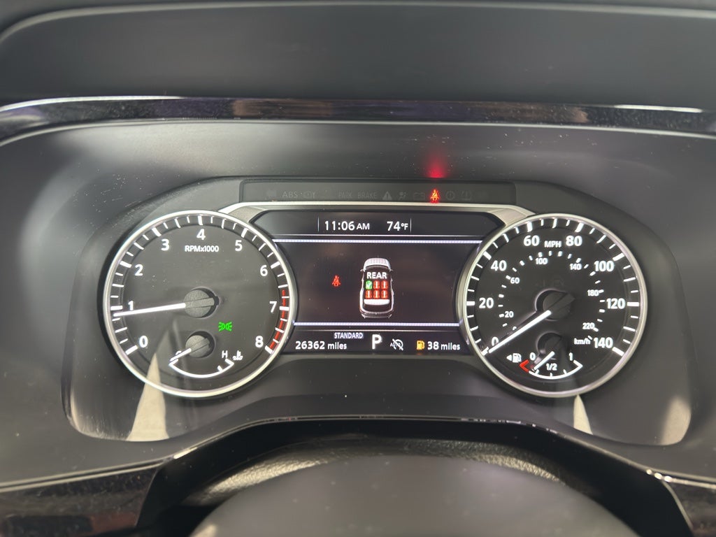 2024 Nissan Pathfinder SV