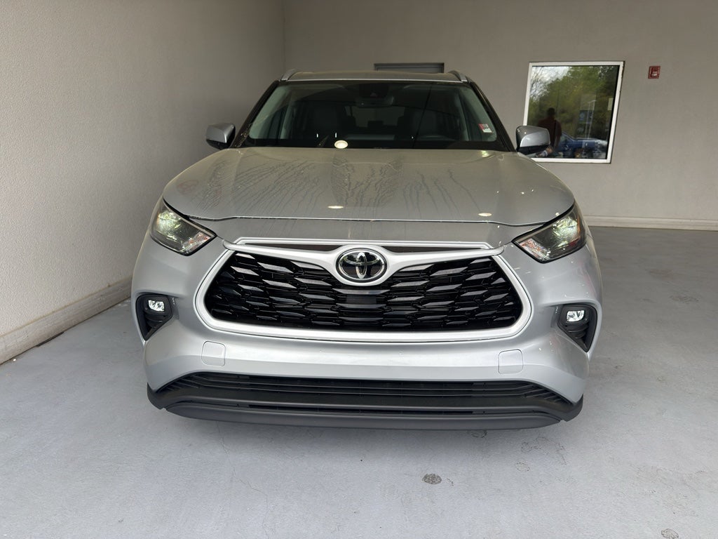 2025 Toyota Highlander Hybrid Hybrid XLE