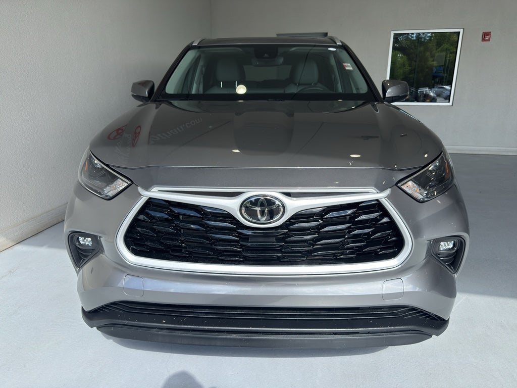 2025 Toyota Highlander XLE