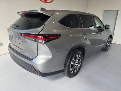 2025 Toyota Highlander XLE
