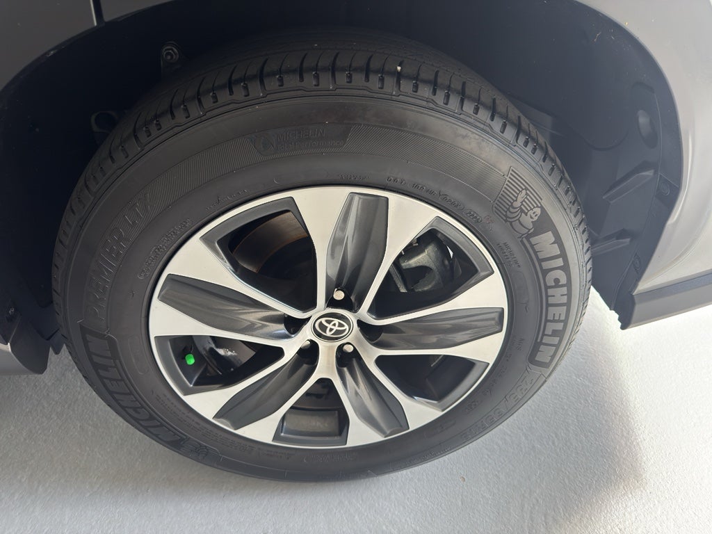 2025 Toyota Highlander XLE