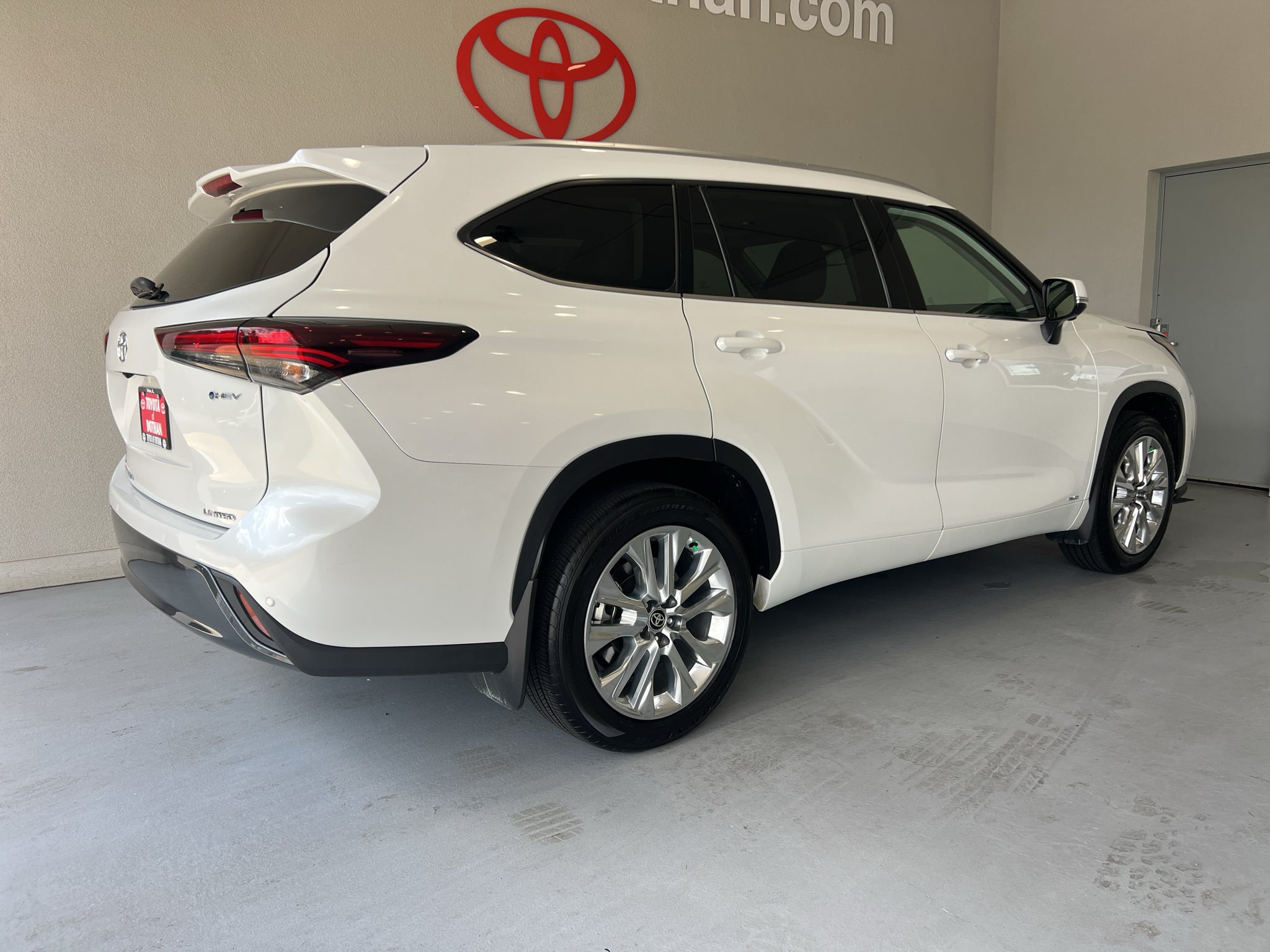 2026 Toyota Highlander Hybrid Hybrid Limited