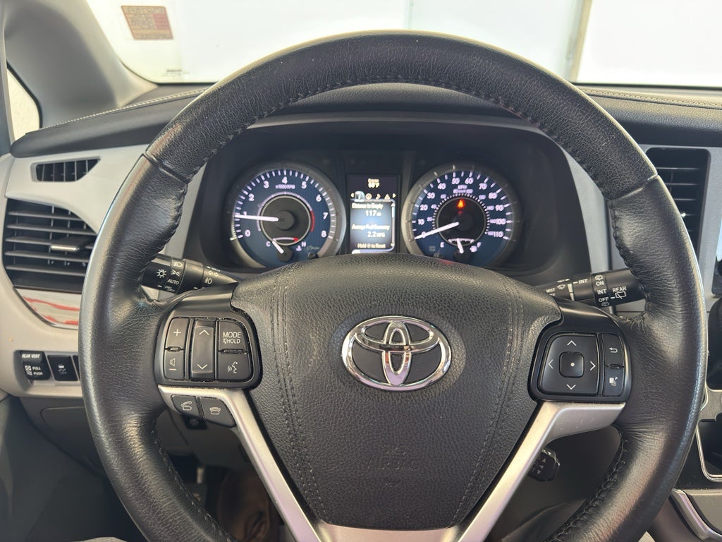 2015 Toyota Sienna XLE