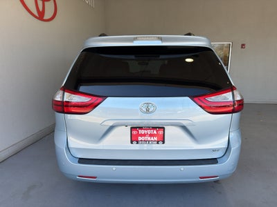 2015 Toyota Sienna XLE