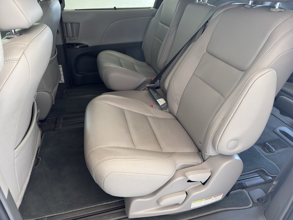 2019 Toyota Sienna XLE