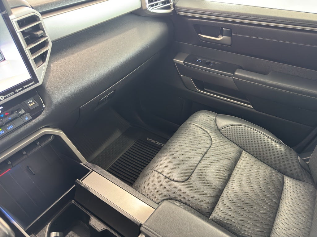 2023 Toyota Sequoia SR5