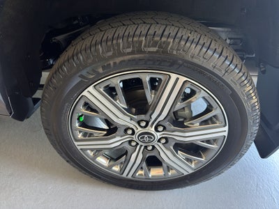 2024 Toyota Sequoia Capstone