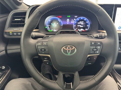 2025 Toyota Crown Signia Limited