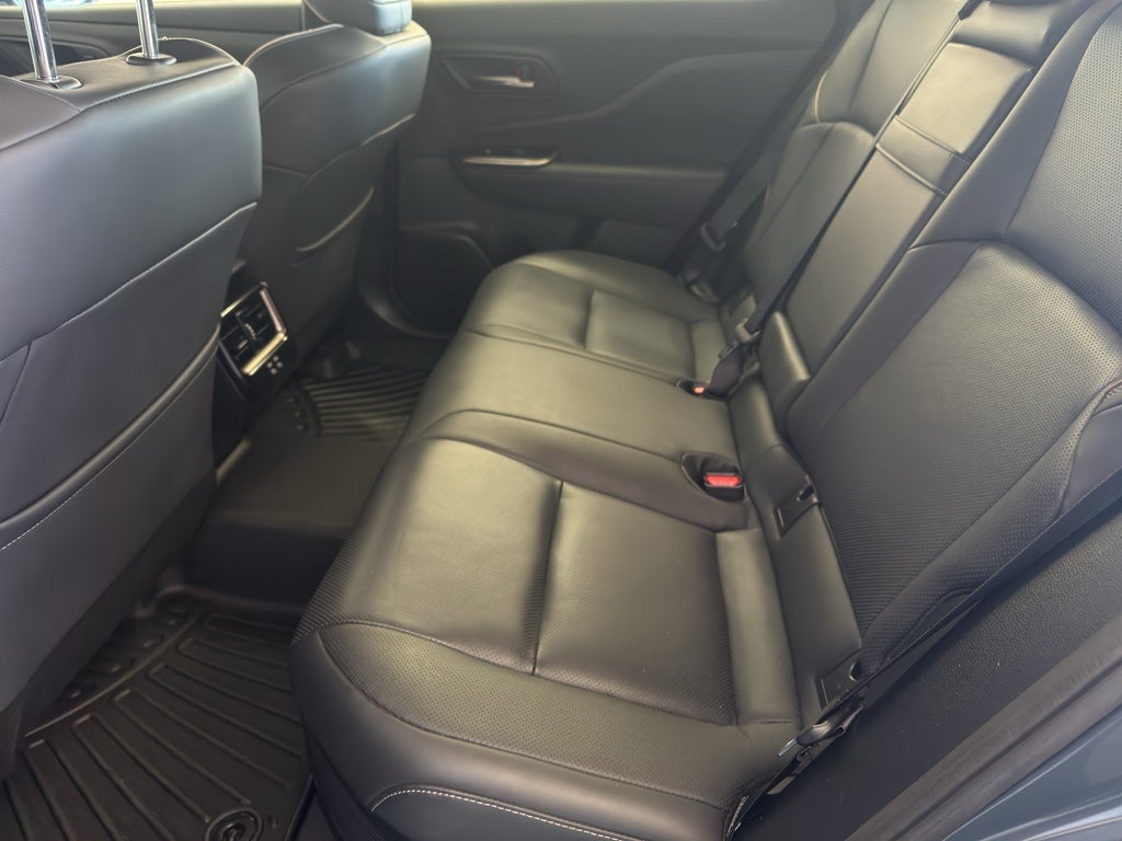 2025 Toyota Crown Signia XLE