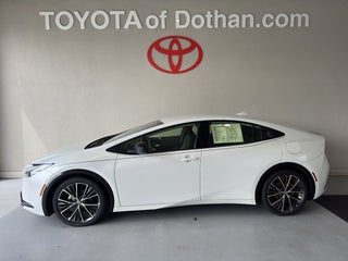 2025 Toyota Prius XLE