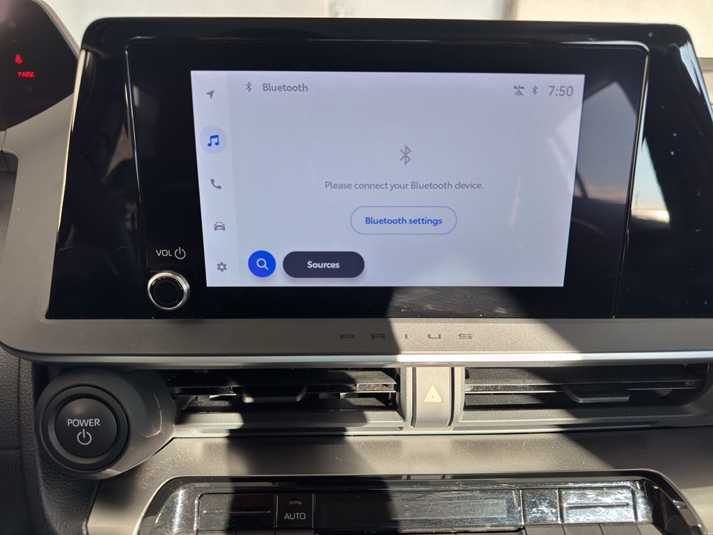 2025 Toyota Prius LE