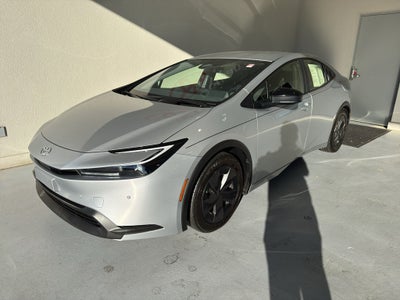 2025 Toyota Prius LE