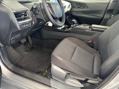 2025 Toyota Prius LE
