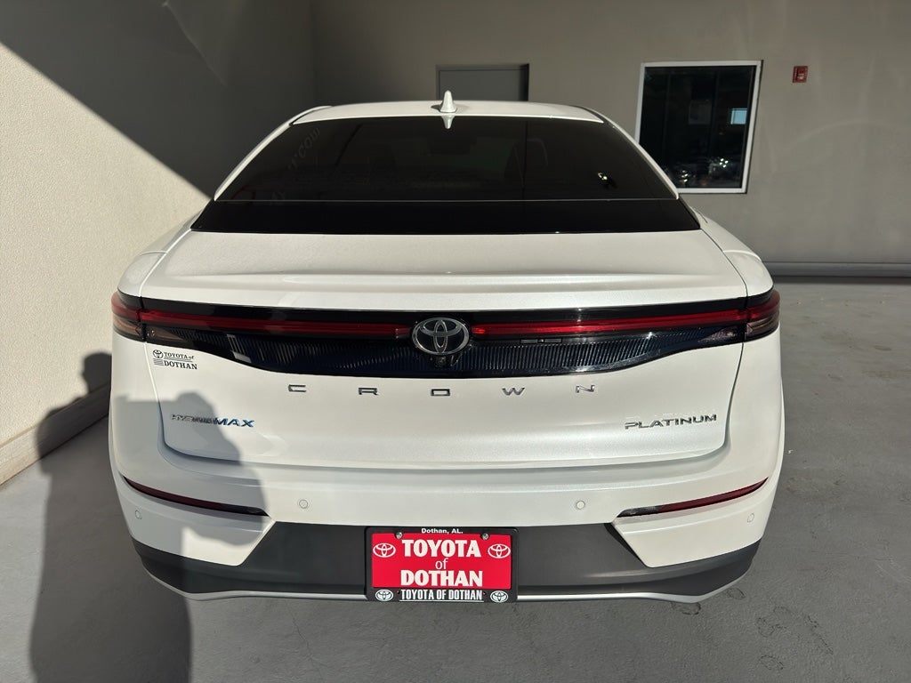 2023 Toyota Crown Platinum