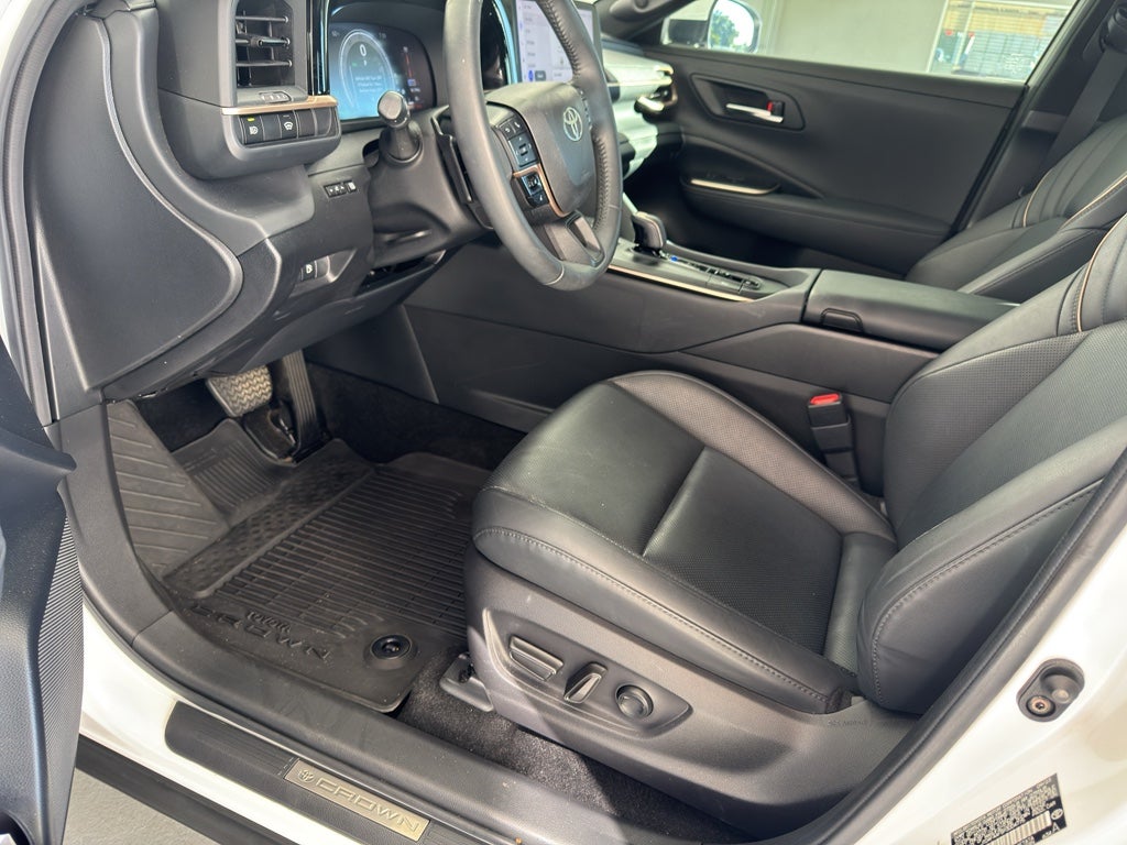 2023 Toyota Crown Platinum