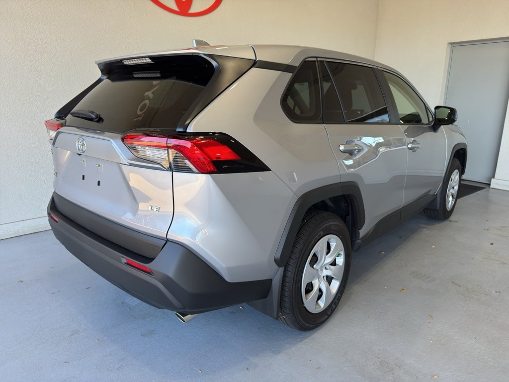 2025 Toyota RAV4 LE